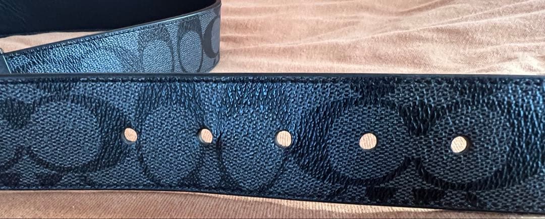 コーチ　シグネチャーリバーシブルベルト