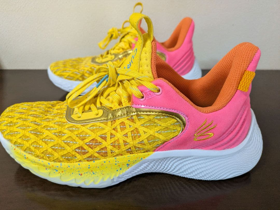 アンダーアーマー　カリー フロー 9 セサミストリート　27.5cm