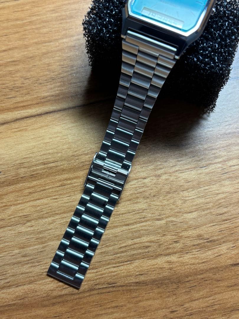 チープカシオ AQ-230 ティファニーブルー