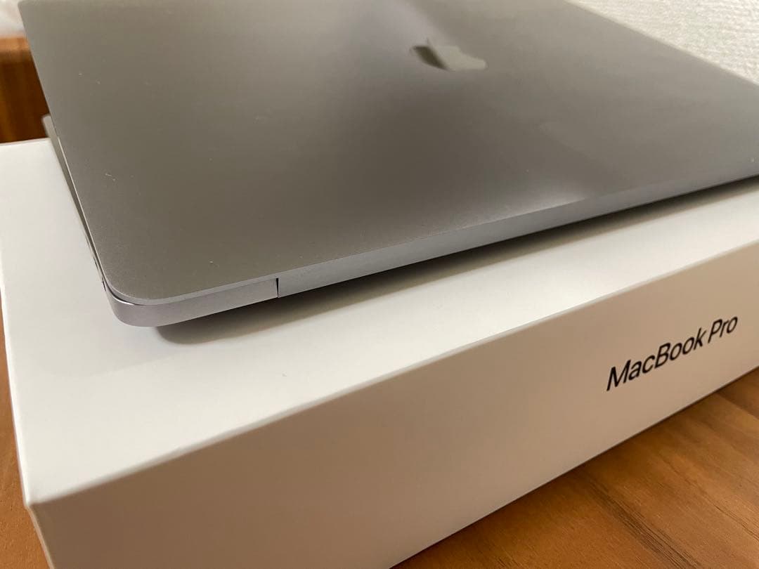美品/箱.スタンド MacBook pro 13インチ16GB 512GB i7