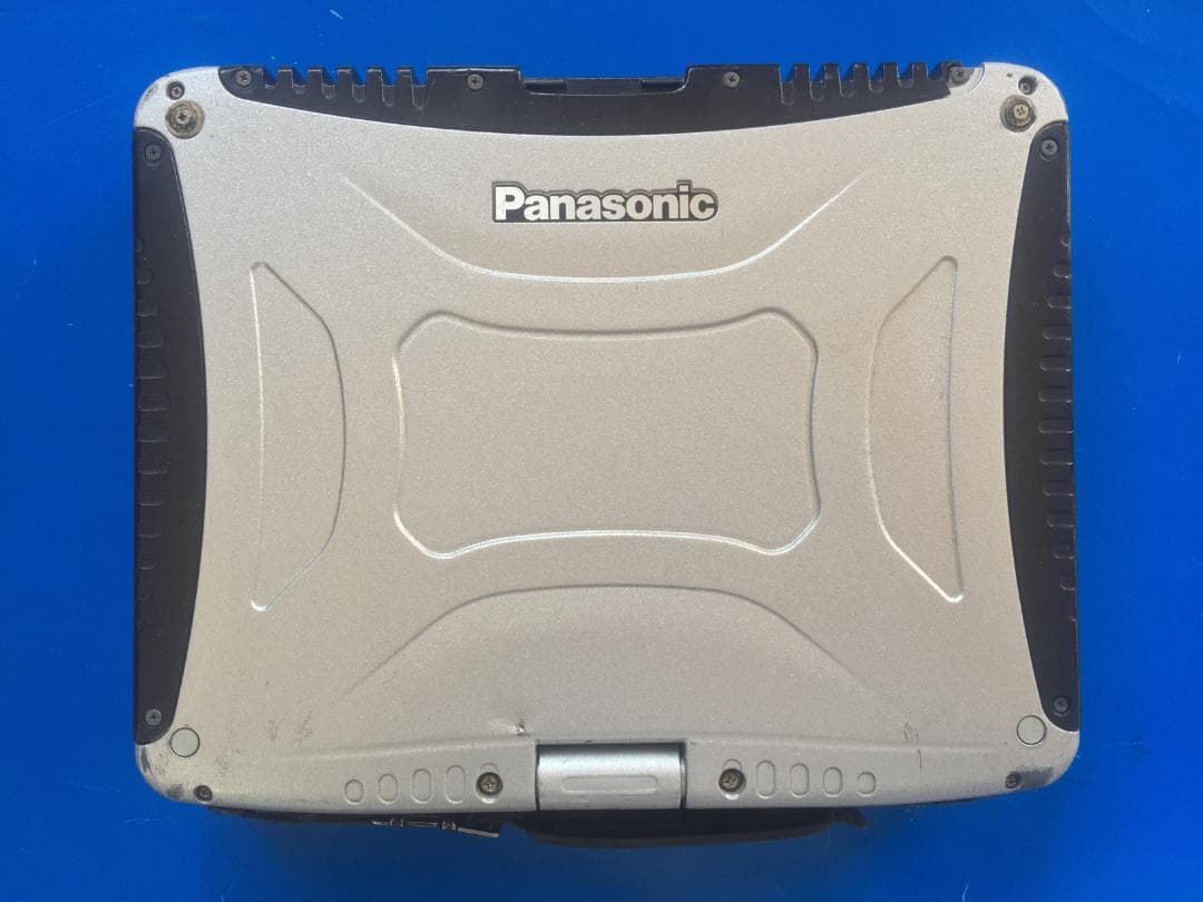 TOUGHBOOK CF-19 10.4型/落下や衝撃、水、埃に強い堅牢PC 3