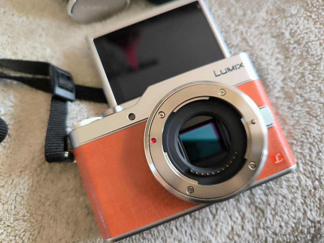 Panasonic LUMIX　DC-GF9W ミラーレスカメラ オレンジ