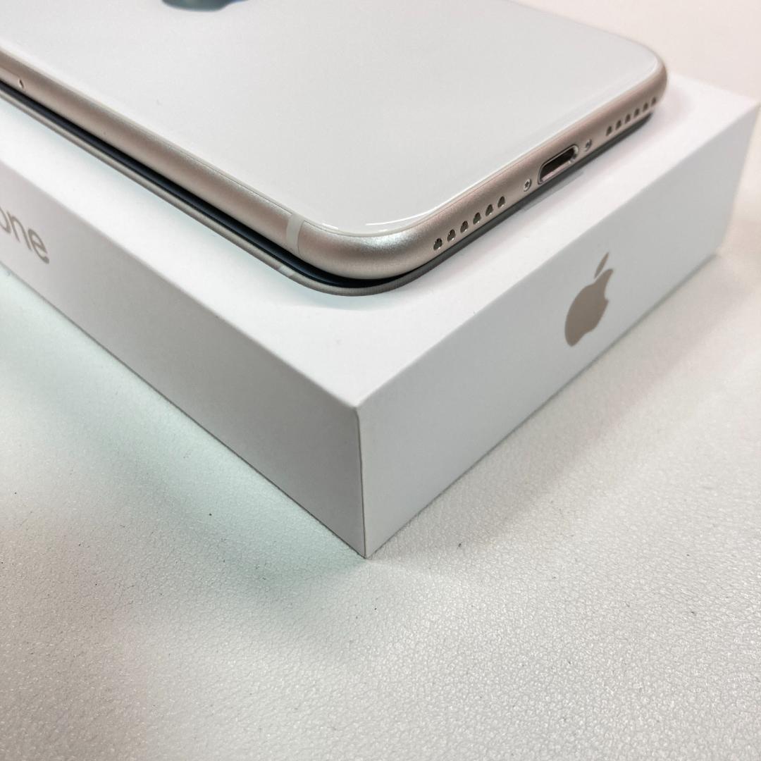 iPhoneSE3 64gb【極美品☆新品バッテリー】