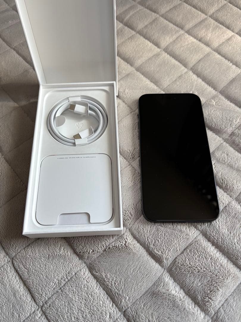 『美品』iPhone 15 Plus 128GB