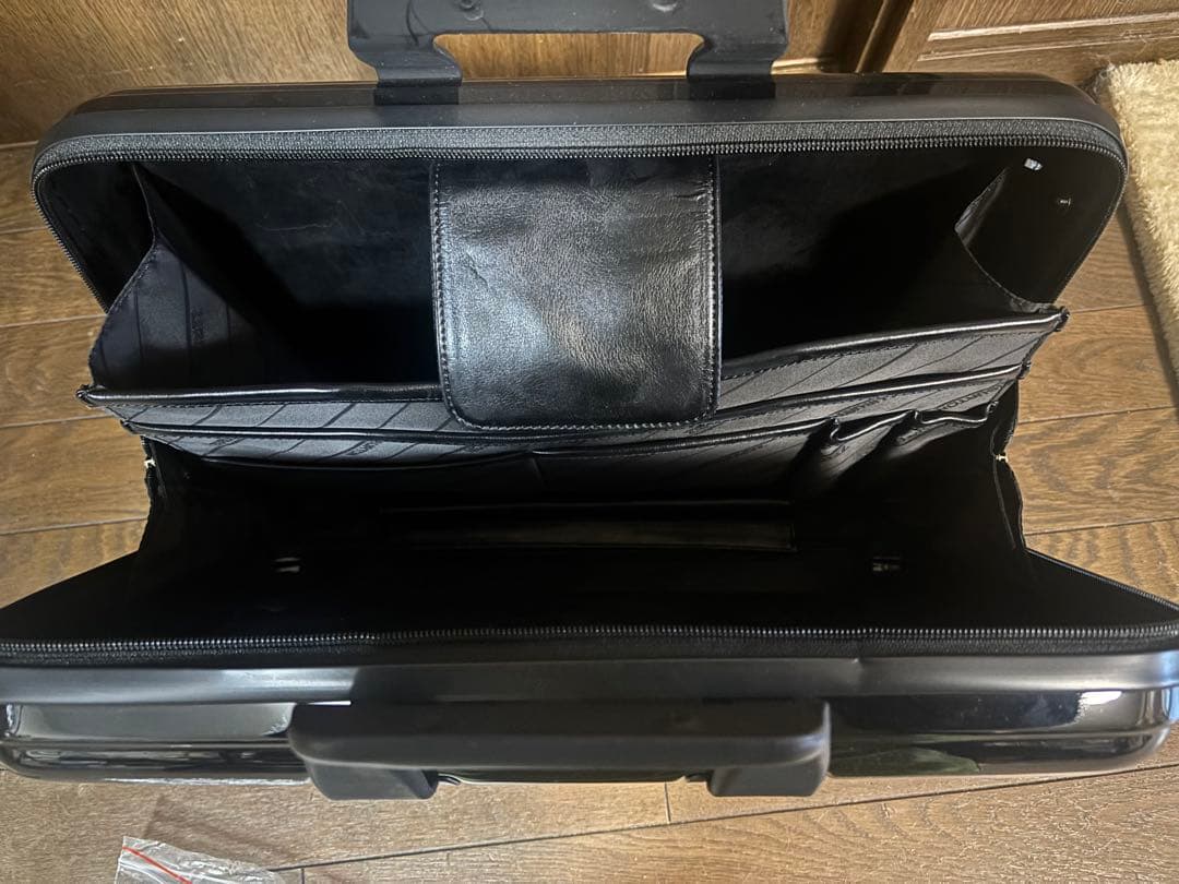 【新品未使用】ZERO HALLIBURTON アタッシュケース ブラック