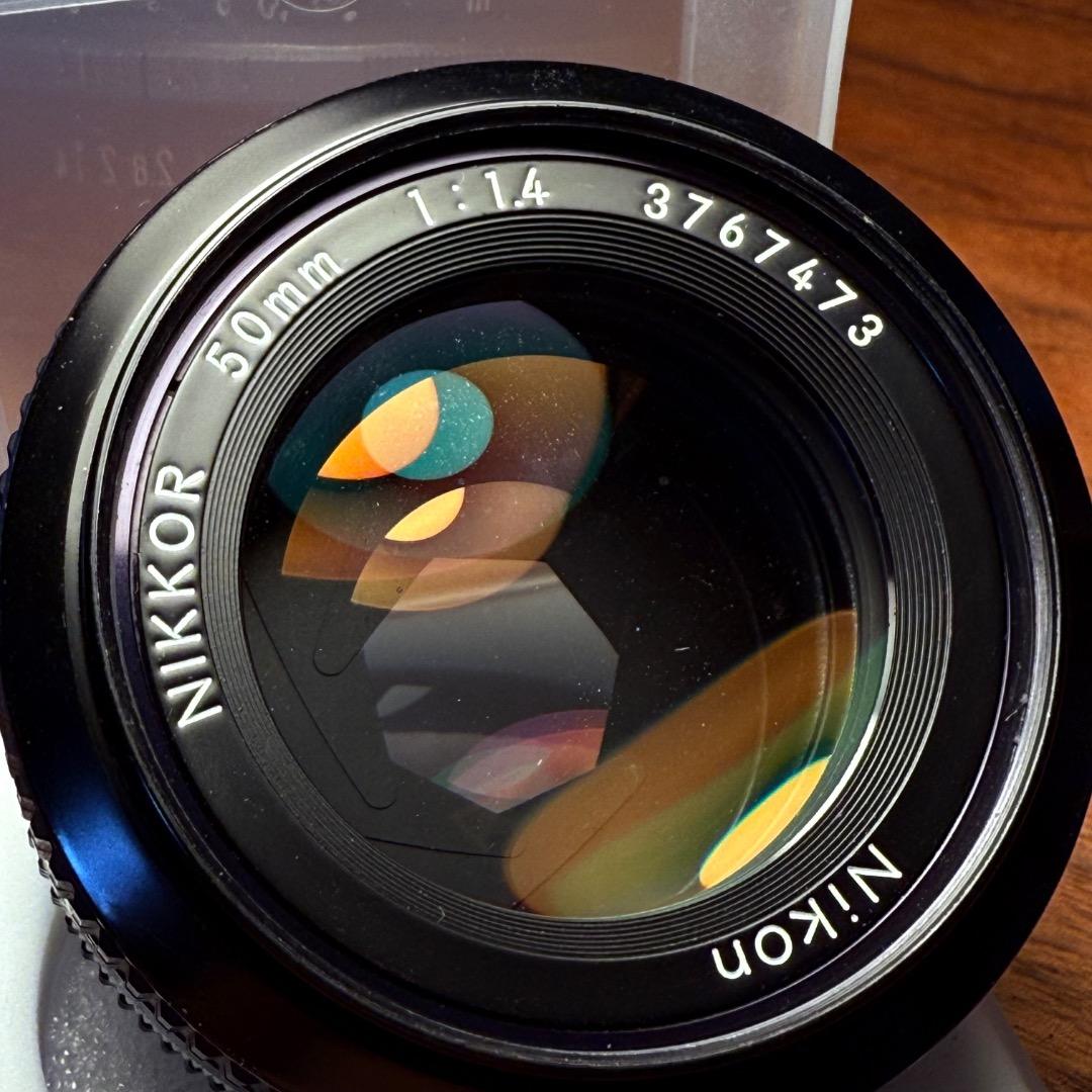 Nikon F2 フォトミック フィルム一眼レフNikkor 50mm F1.4