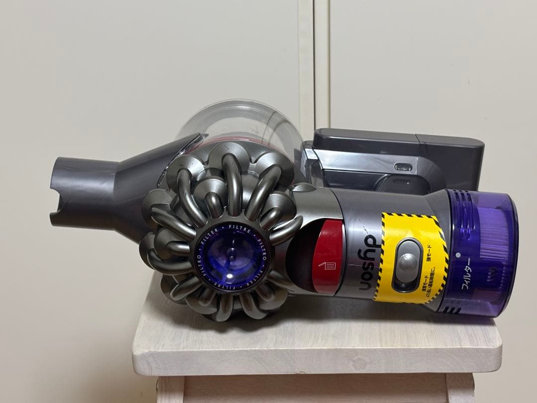 【美品】ダイソン SV10K 本体