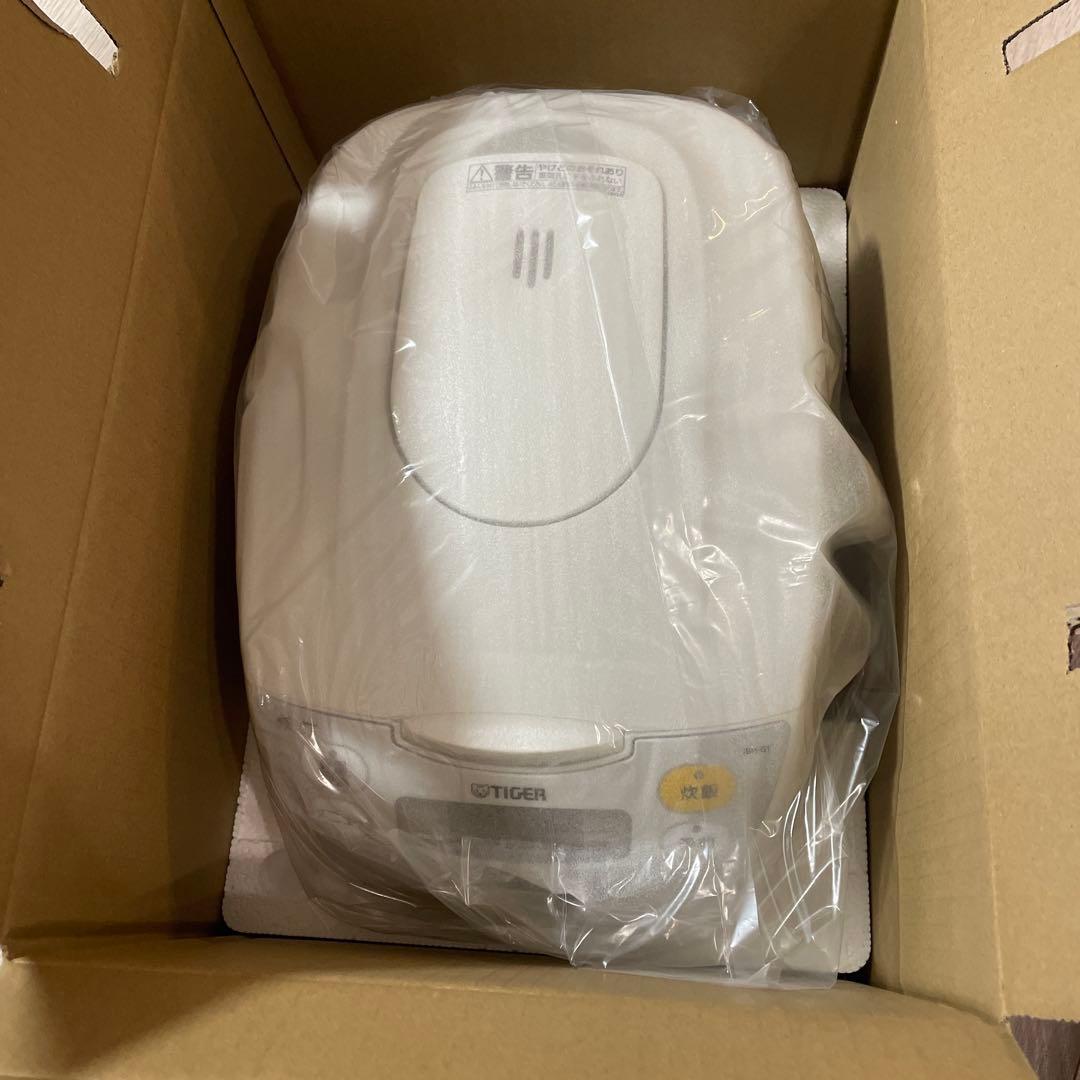 TIGER タイガー マイコン炊飯ジャー 炊きたて JBH-G101 W 新品