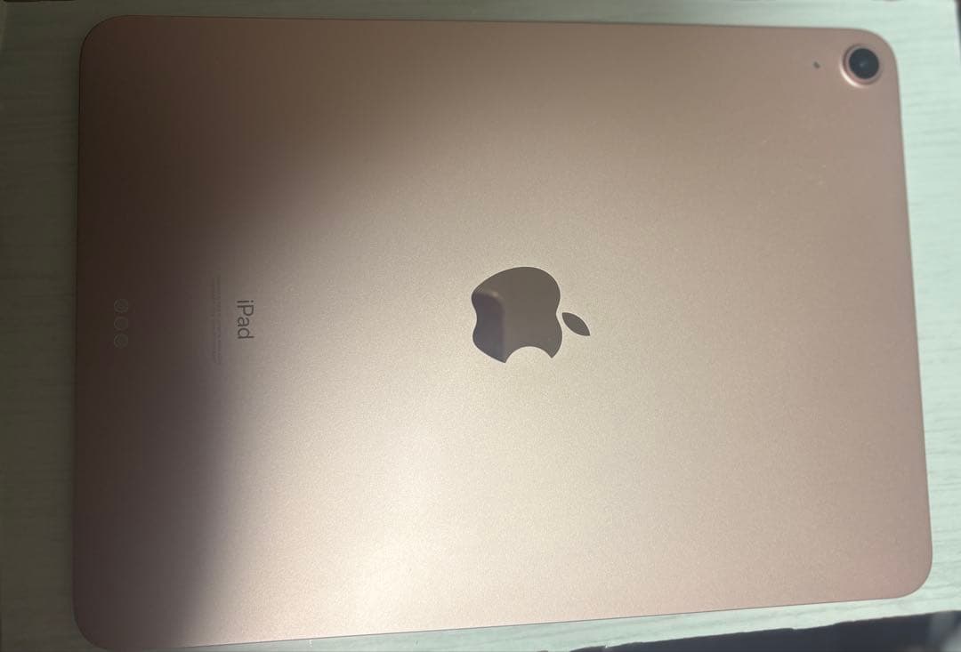 iPad Air 第4世代（Wi-Fiモデル / 64GB / ローズゴールド）