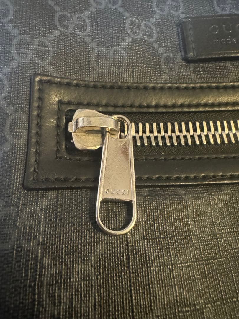 GUCCI ショルダーバッグ　美品