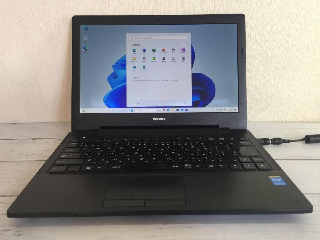 マウスコンピューター　MPro-NB390H2　コンパクトなノートパソコン