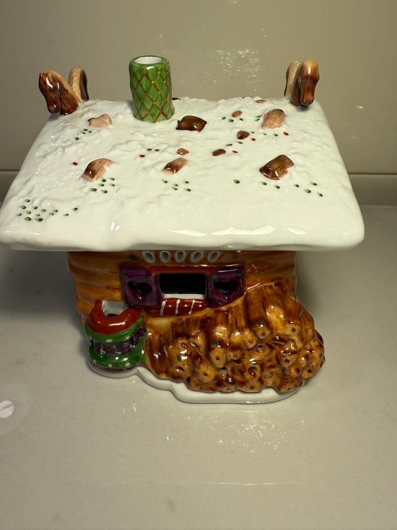 ビレロイ&ボッホ ジンジャーブレッドライトハウス 陶器製