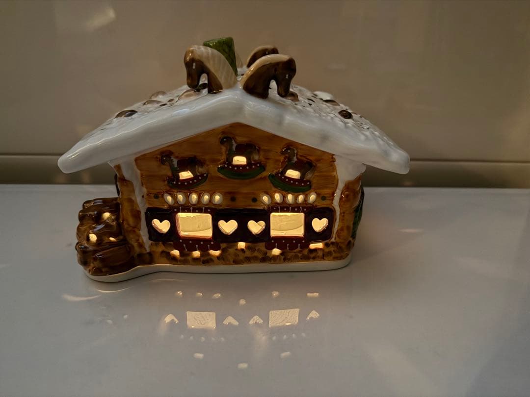 ビレロイ&ボッホ ジンジャーブレッドライトハウス 陶器製