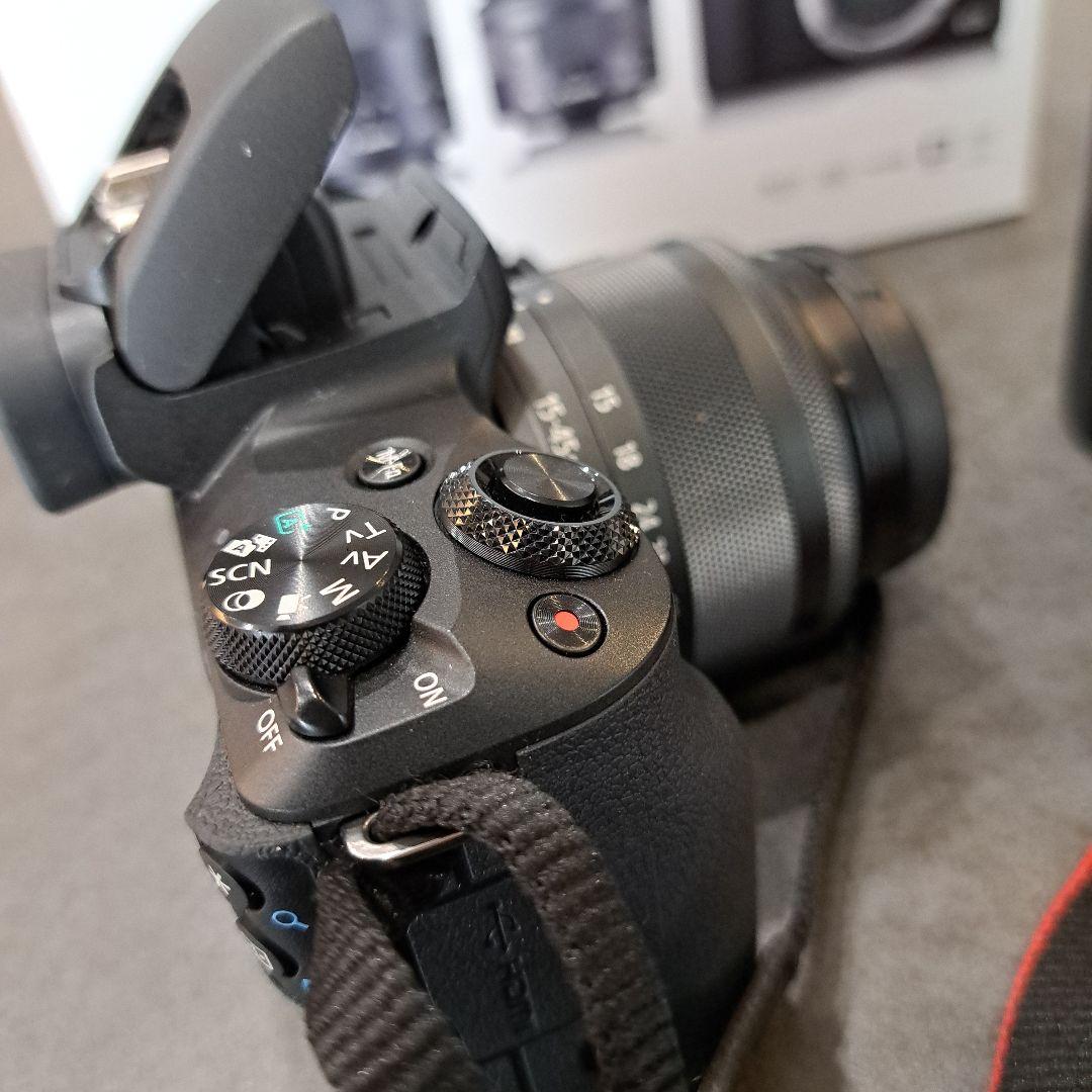 デジタルカメラ CanonKissM2