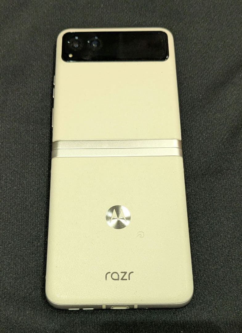 Motorola Razr 40 256GB 本体