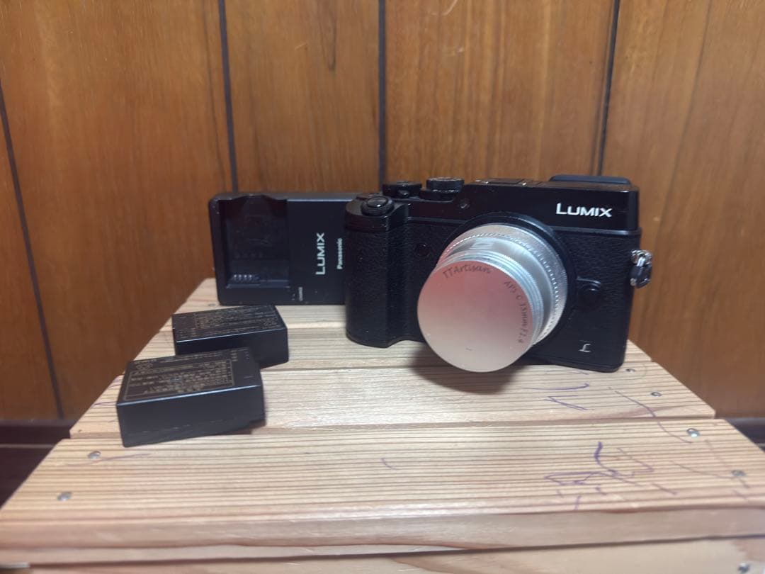 [LUMIX gx8 本体とバッテリー2個 おまけ付き