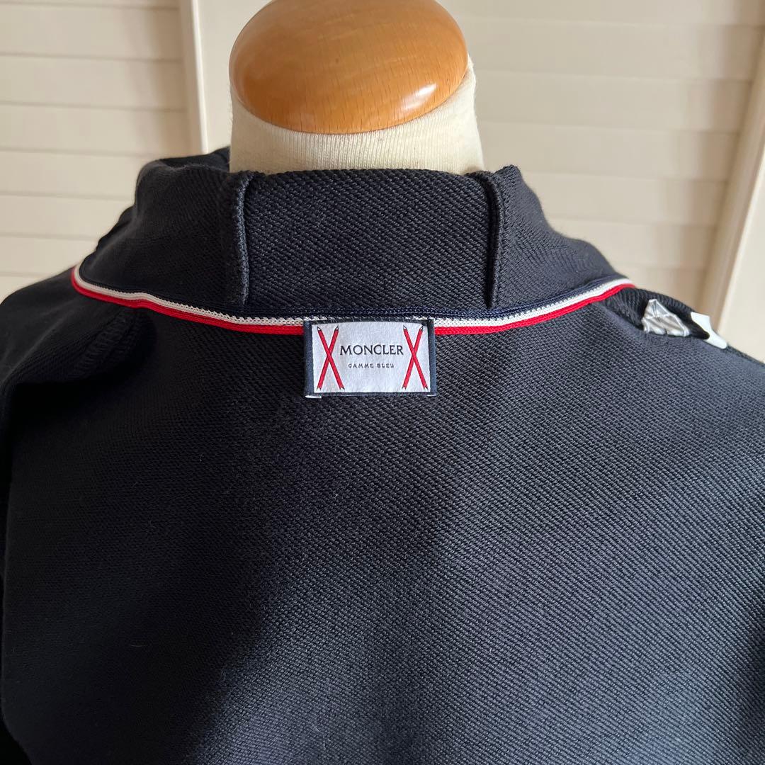 MONCLER ガムブルー　フード付きジップアップパーカー