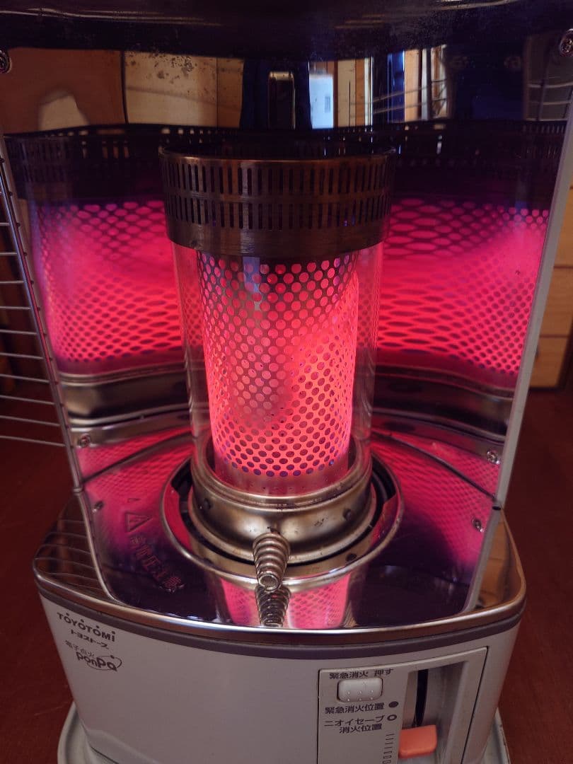 災害の備えにトヨトミ石油ストーブ。
