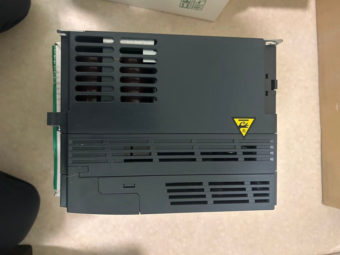 ATV320U75M3C インバーター