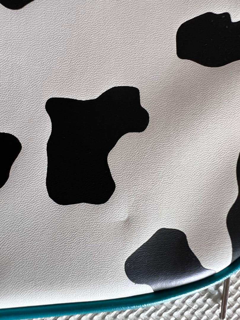 Peco Club 牛柄 ノートPCケース