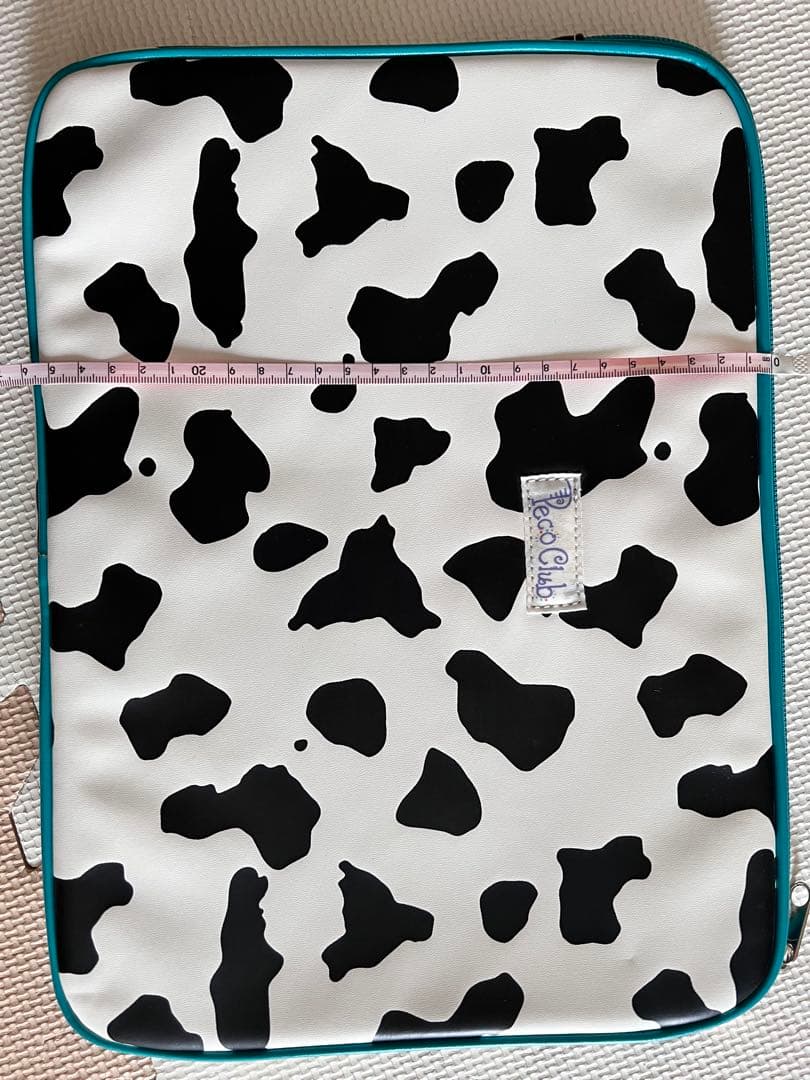 Peco Club 牛柄 ノートPCケース