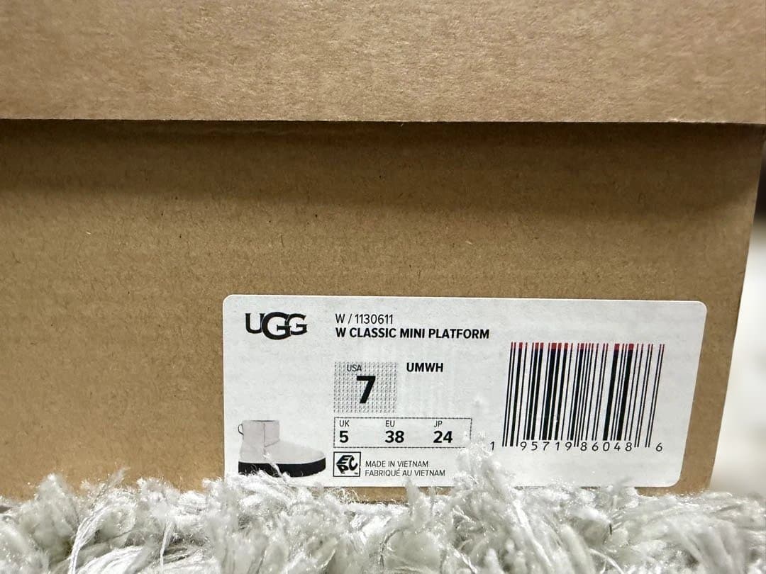 UGG厚底ムートンブーツ W/CLASSIC MINIPLATFORM 24cm