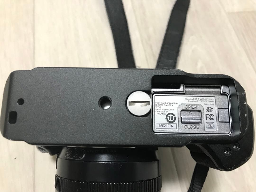 FUJIFILM【X-T10】ミラーレス一眼レフカメラ レンズキット
