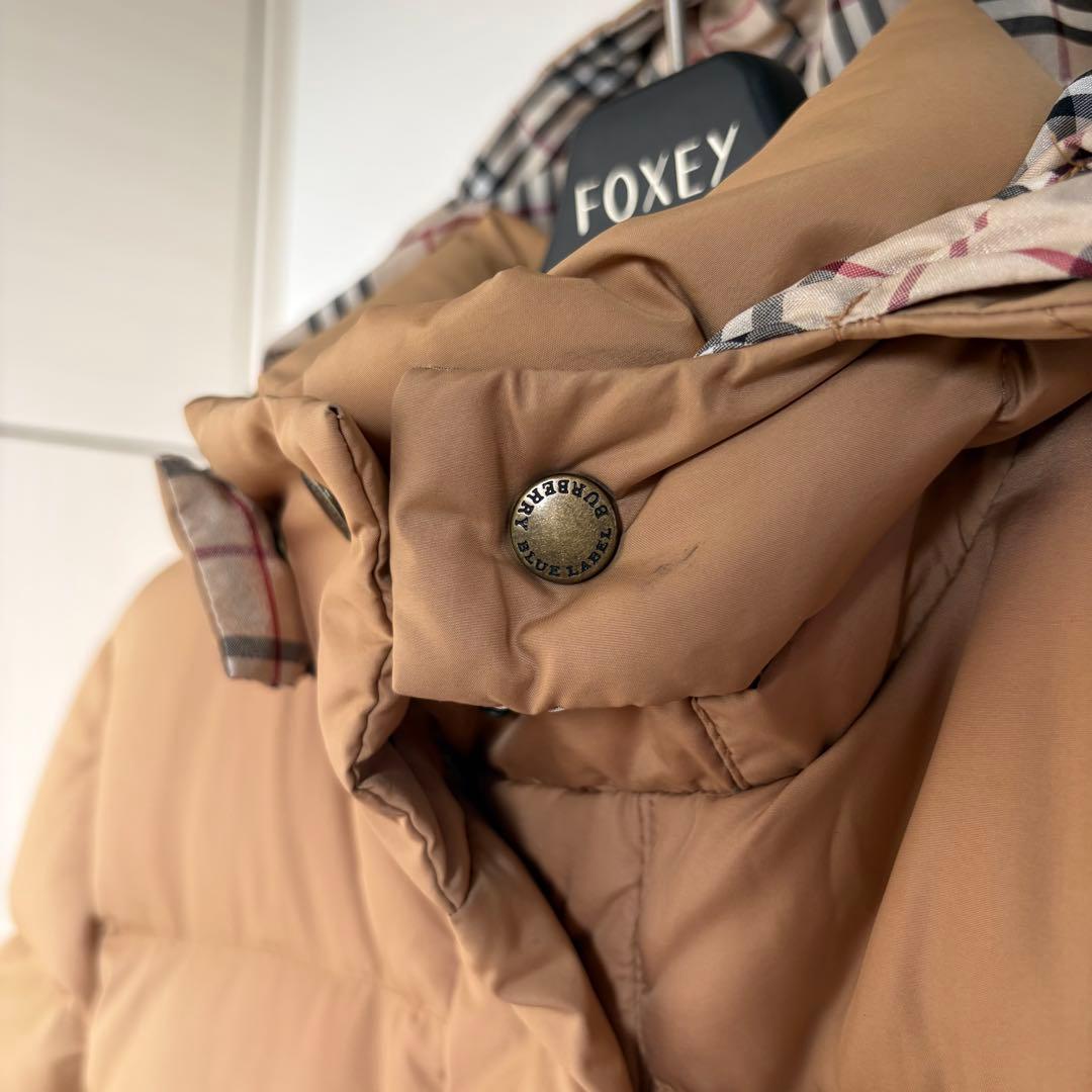 キ*ン様 BURBERRYブルーレーベルダウンジャケットノバチェックベージュフー