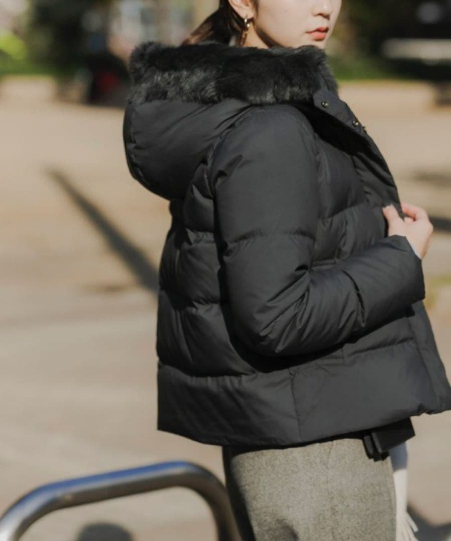 アーバンリサーチ　2way　ラビットフードファーダウンジャケット　ネイビーM