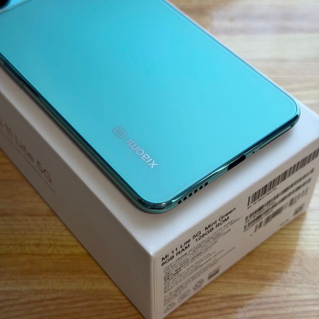 【美品】Xiaomi Mi 11 Lite 5G ミントグリーン SIMフリー