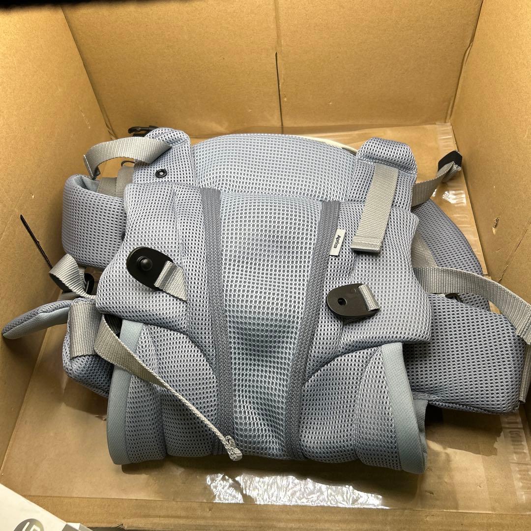 たーAprica(アップリカ) 抱っこ紐 ラクリス 4WAY (グレー)