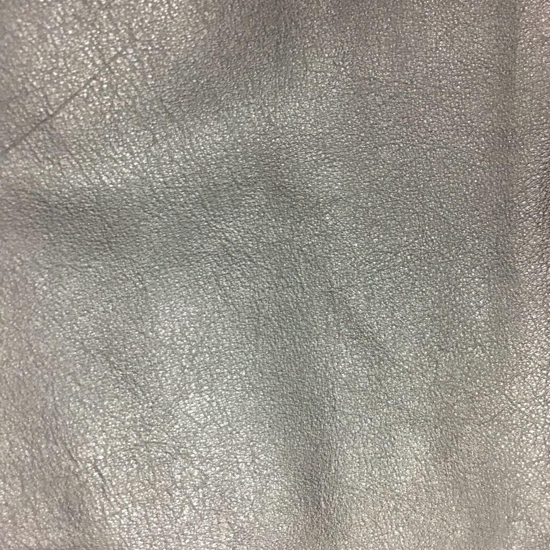 【個性派古着】デザイン革ジャン　牛革　ツヤあり　黒　短丈　ファスナー式　メンズM