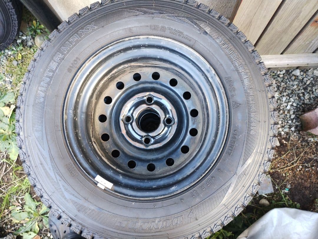 エブリイDA17V　スタッドレスタイヤ　ダンロップ145/R12 4本セット