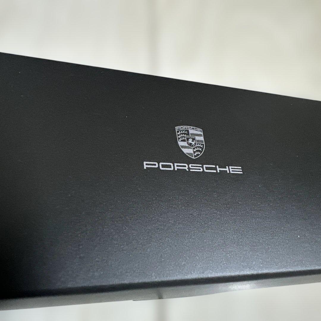 限定新品◼︎ポルシェ　キーホルダー 千鳥柄ペピータ世界限定