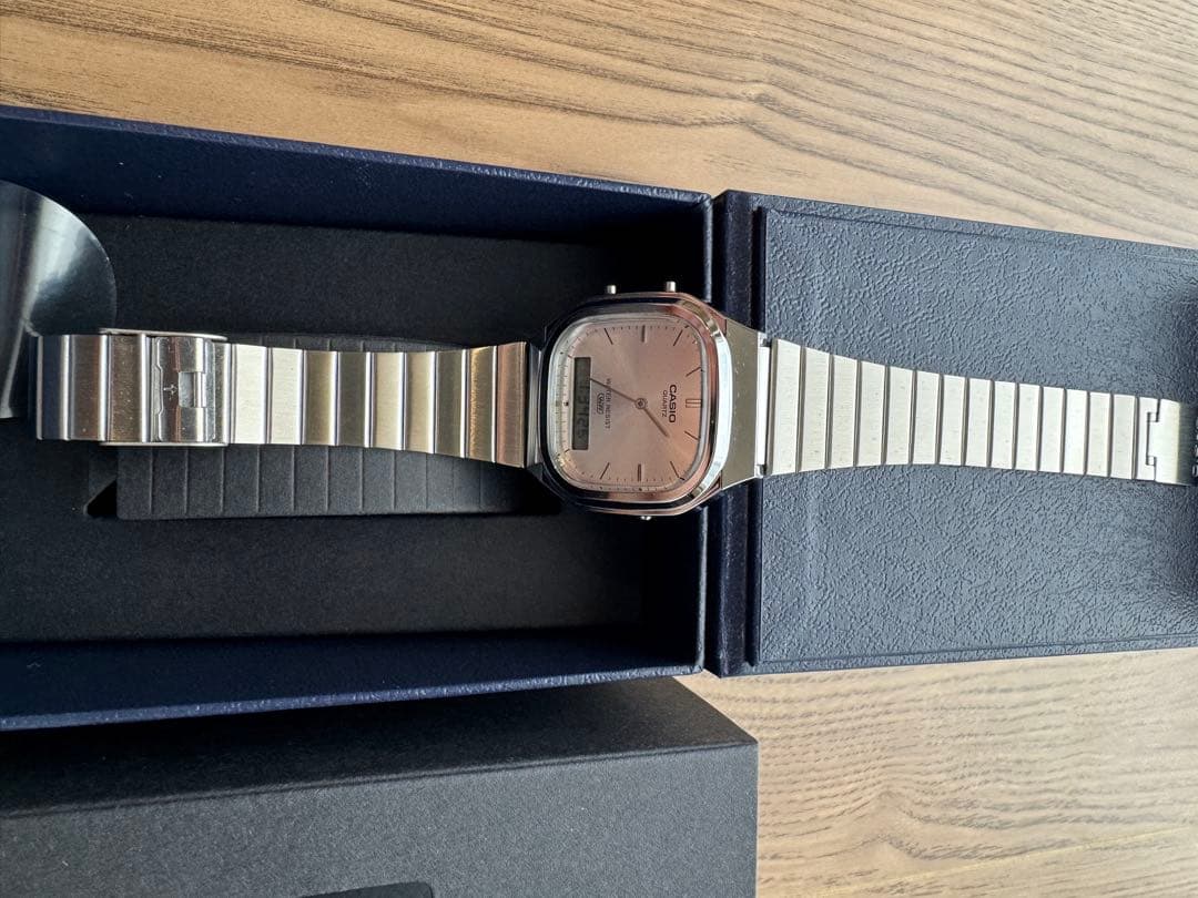 【極美品/保証書付】カシオAQ-240E-7AJF 25年10月購入 付属品完備