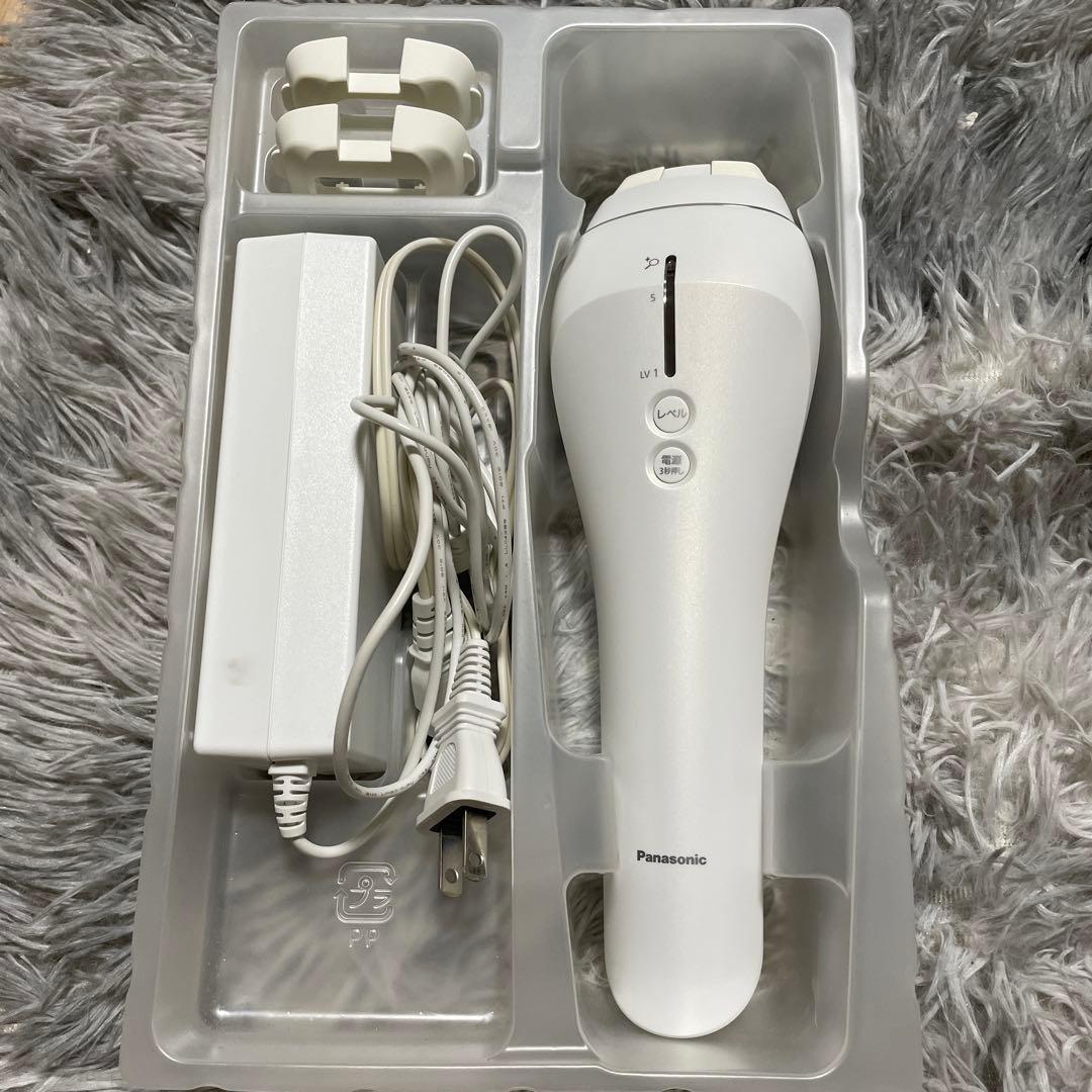【美品】パナソニック　家庭用脱毛器　ES-WP81