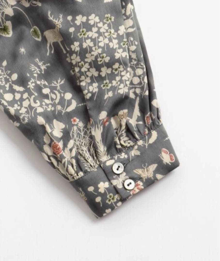 値下げNIMES リバティプリントフリル切替ブラウス　 ゆったりサイズ