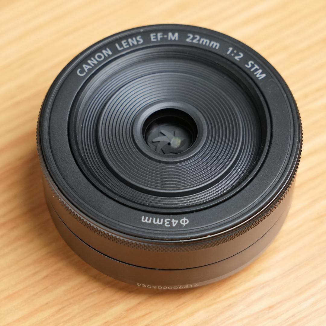 CANON EF-M22mm F2 STM グラファイト