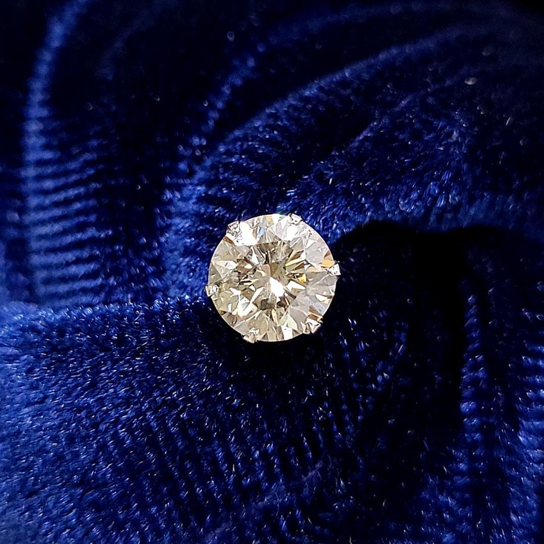 大人のオシャレ! 0.5ct ダイヤモンド PT 一粒 6本爪 片耳 ピアス
