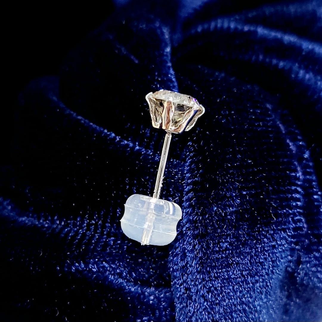 大人のオシャレ! 0.5ct ダイヤモンド PT 一粒 6本爪 片耳 ピアス