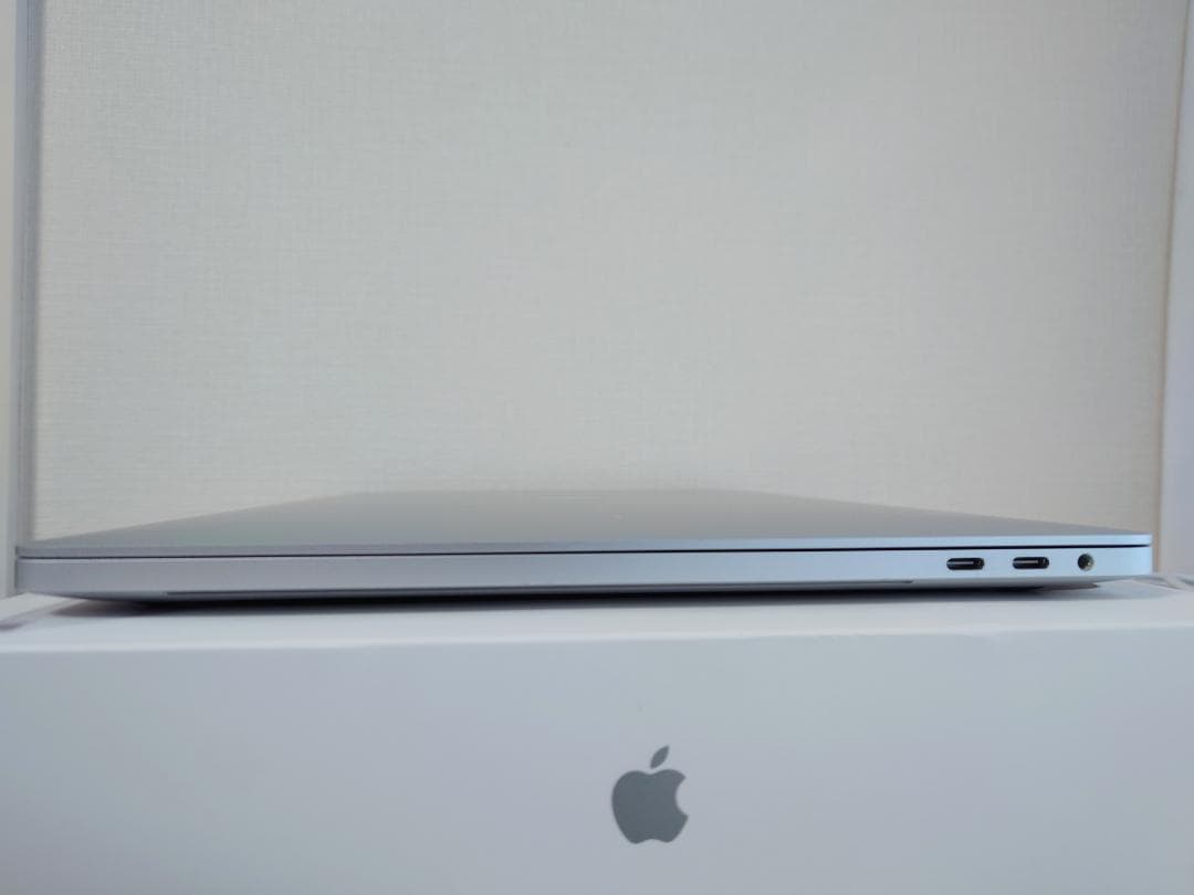 Apple MacBook Pro 16インチ 2019 i9 32GB 1TB