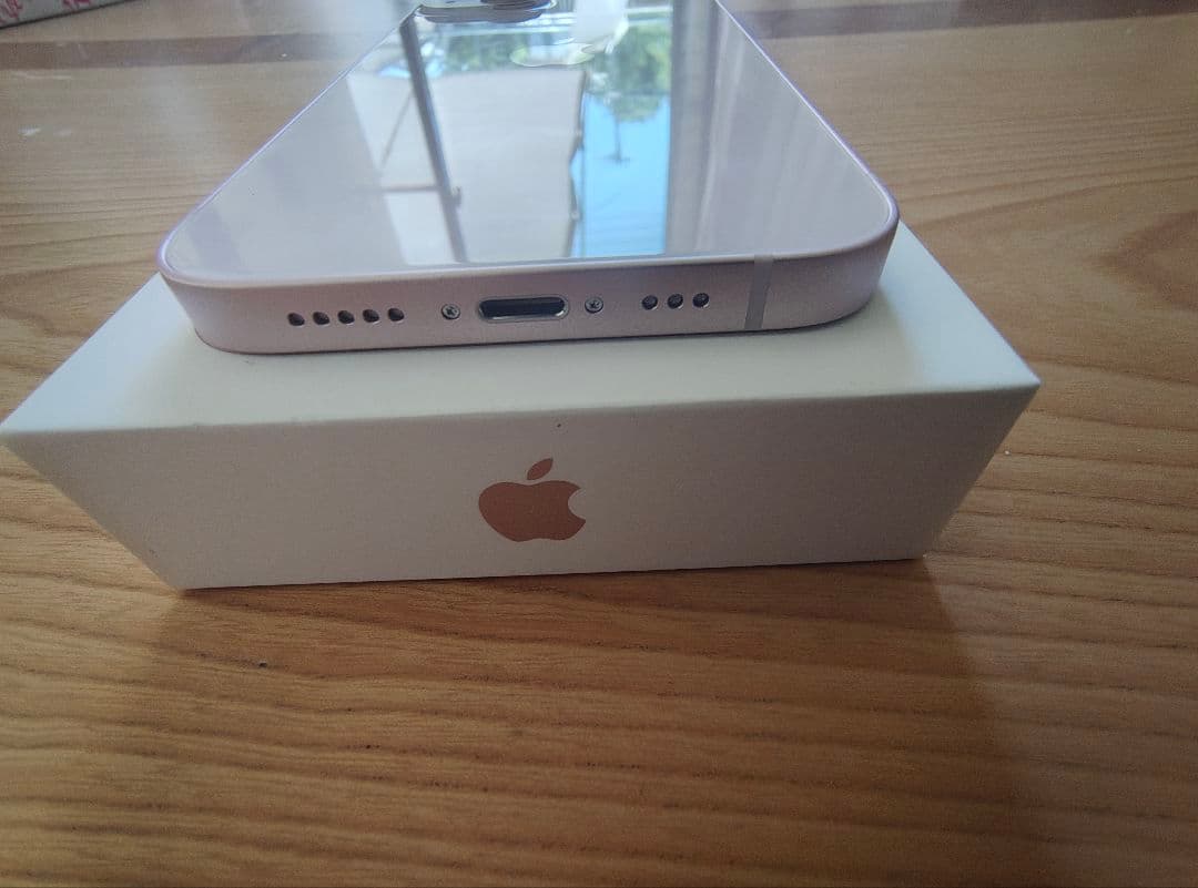 iPhone13 128GB Apple純正バッテリー残量100％リフレッシュ品