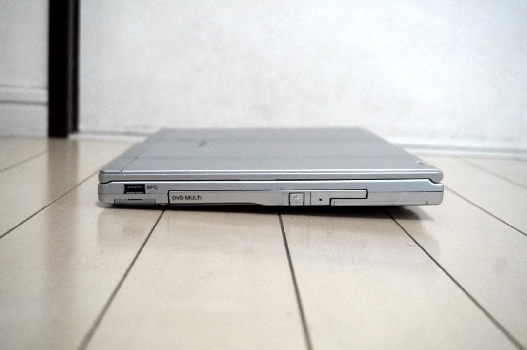 【美品】Panasonic Let'snote CF-LX5