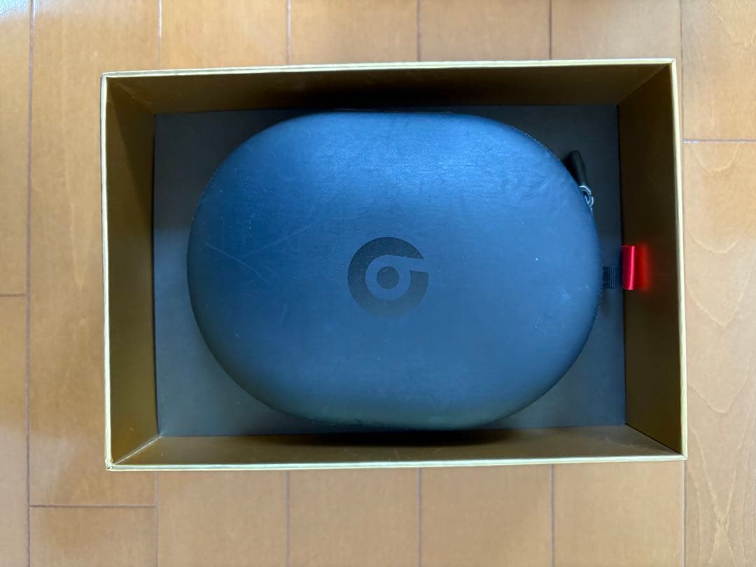 Beats studio3 wireless 新品バッテリー　イヤーパッド