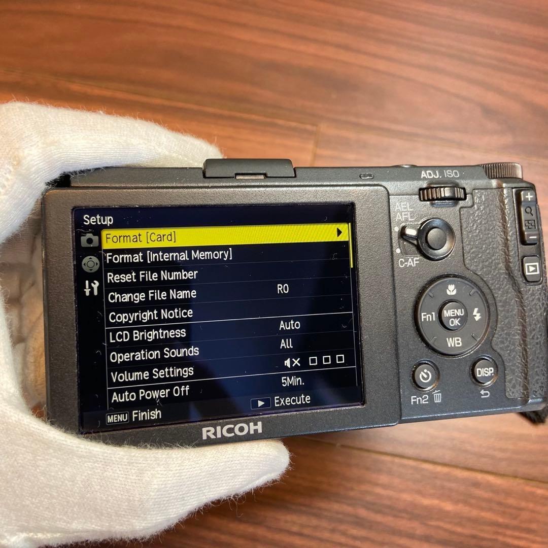 RICOH GR デジカメ ほぼ新品 4938