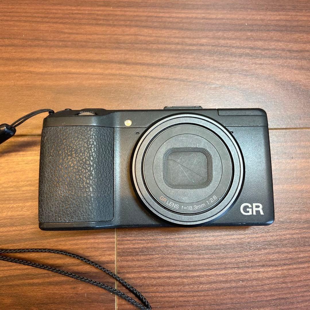 RICOH GR デジカメ ほぼ新品 4938