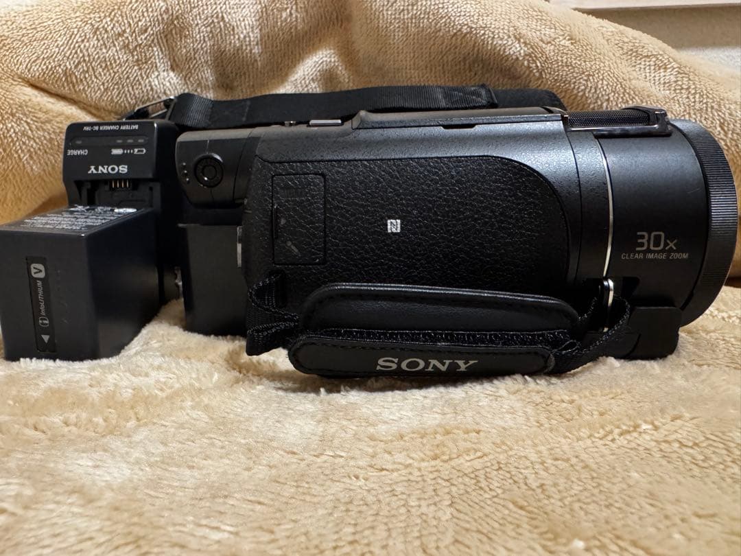 美品 SONY 4Kハンディカム FDR-AX55 バッテリー2個・ハードケース