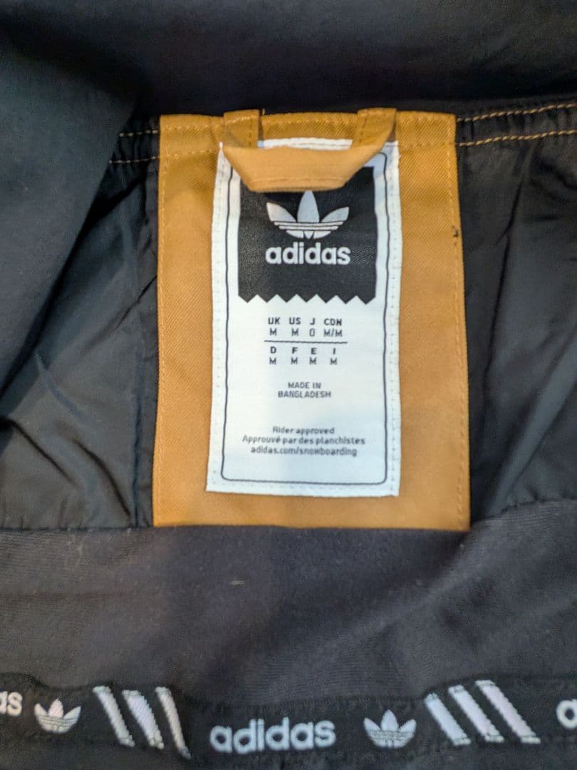 アディダス　ビブパンツ スノーボードウェア