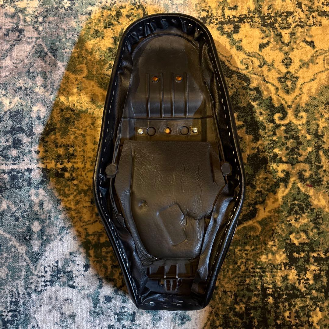 バイクシート ブラック　w400 w650