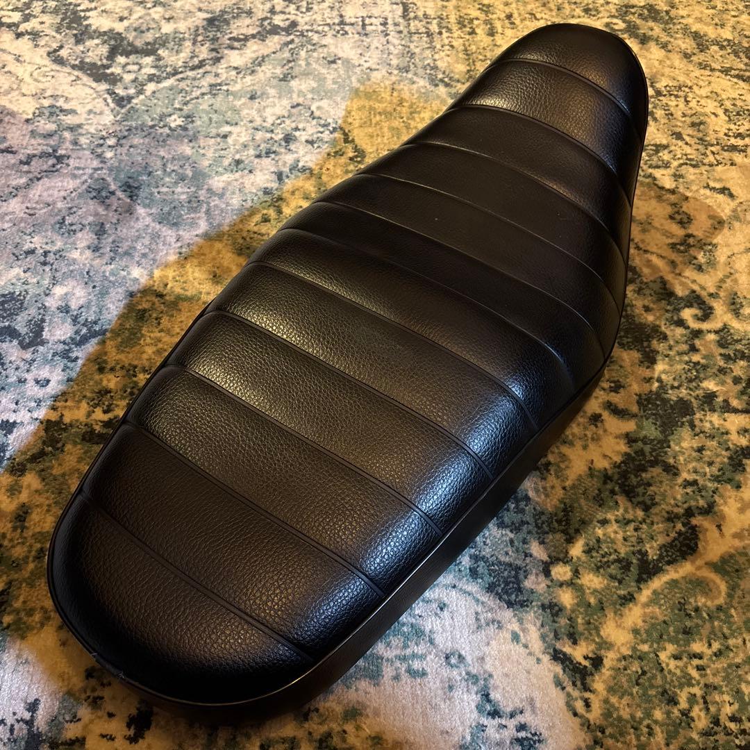 バイクシート ブラック　w400 w650